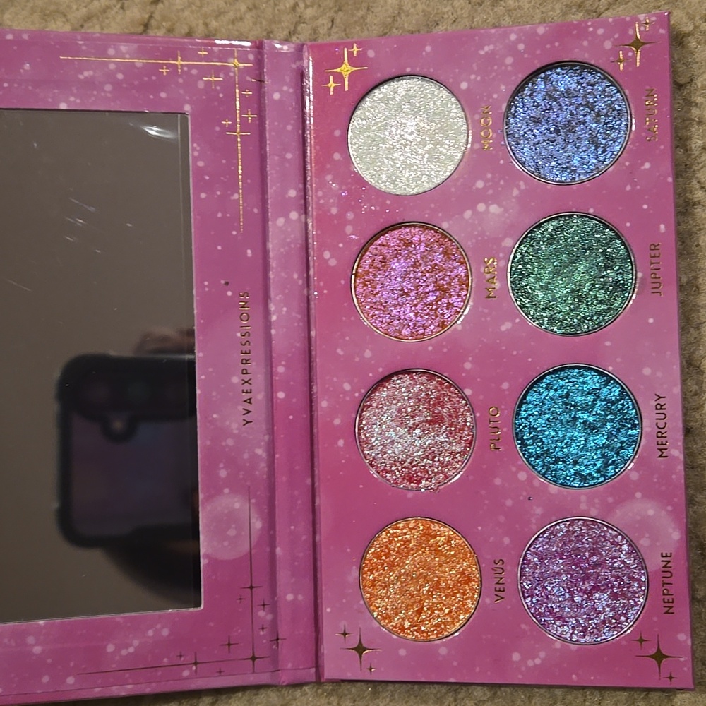 Makeup Bundle Lot - Picture 2 of 5